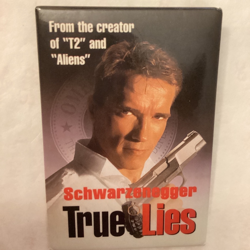 Vintage 1994 TRUE LIES Schwarzenegger Promo Pin Button Badge Pinback